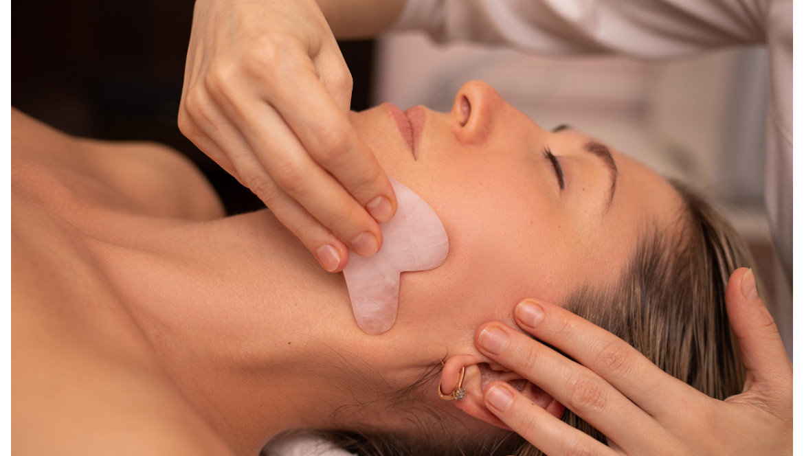 Le Massage Gua Sha : Le Secret d’une Peau Rayonnante